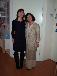 so is ons van die huis af weg op pad teater toe